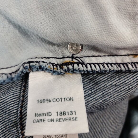 LL Bean Ladies Blue Jeans. Size 6 Original Fit/Relaxed - Picture 7 of 11